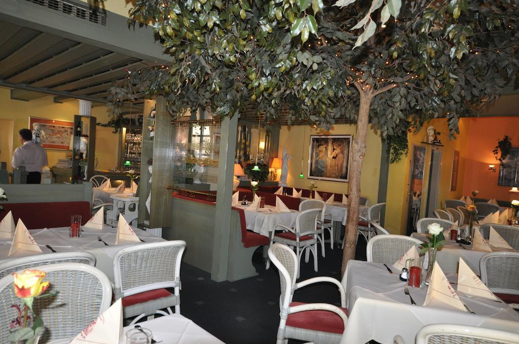 Hotel Restaurant "Athen" Munstermaifeld Экстерьер фото