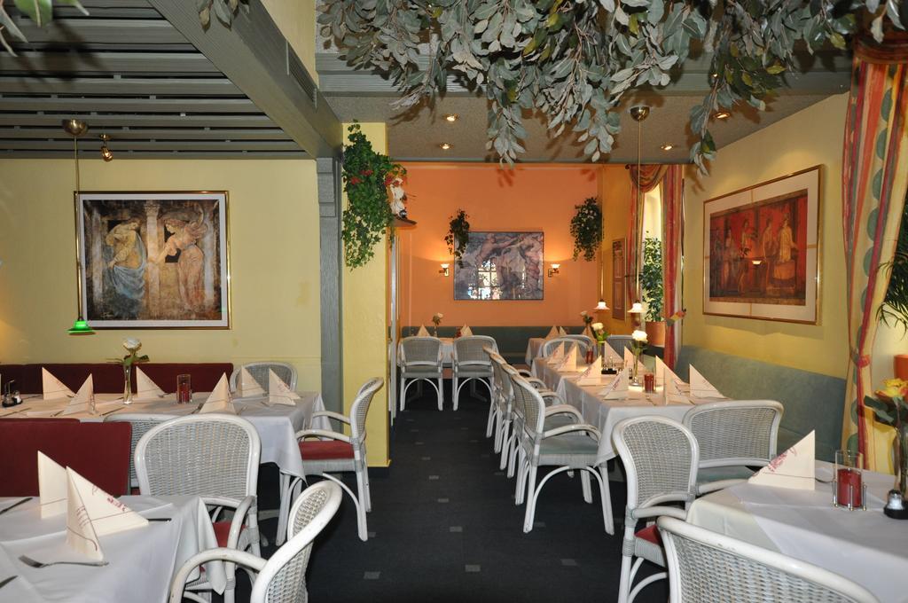 Hotel Restaurant "Athen" Munstermaifeld Экстерьер фото